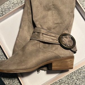 KNEE HIGH BOOTS size 10